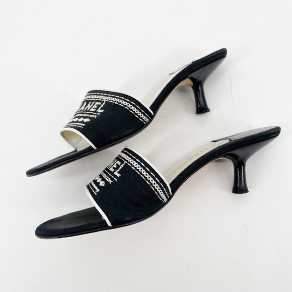Chanel Vintage Black Canvas Embroidered Kitten Heel Mule Slide Sandal EU 39 - Picture 4 of 14